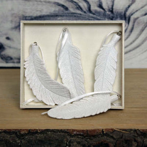 Set of 4 White Feather Hangers