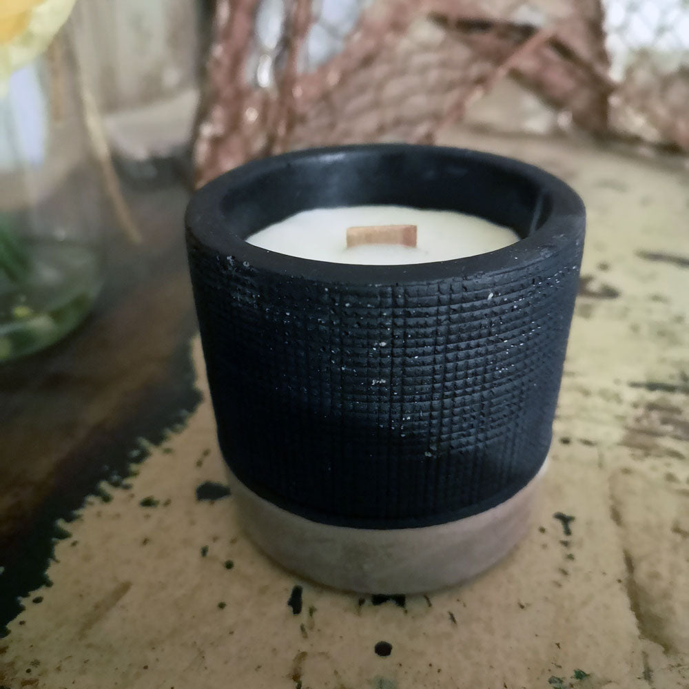 Medium Pot Wooden Wick Black Concrete Candle - Brandy Butter