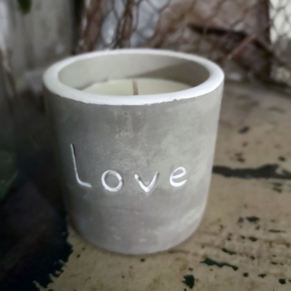 Medium Pot Wooden Wick Love Concrete Candle - Purple Fig & Cassis