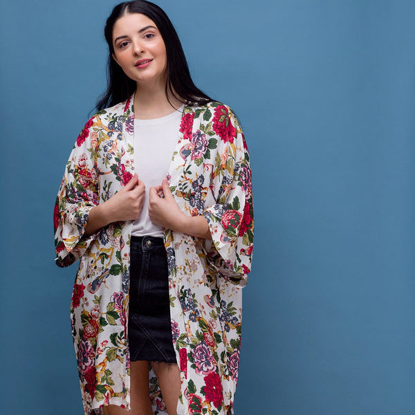 Yumi Kimono - White - Universal size to fit S/M/L